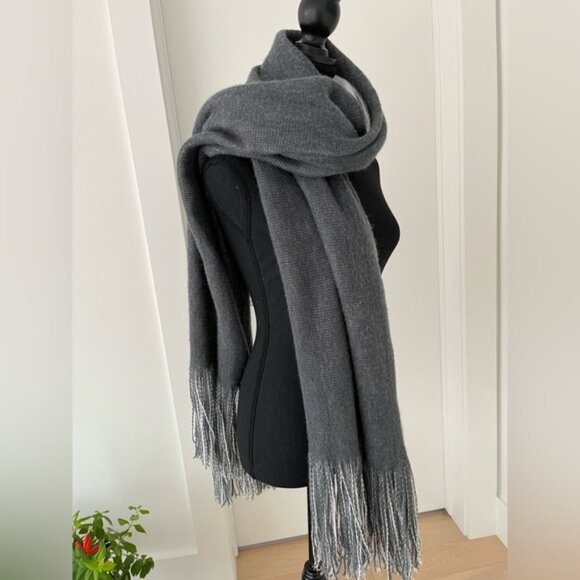 MOMENT BY MOMENT Shawl Wrap Oversize Cozy Scarf Charcoal Grey Long Fringe - Picture 2 of 10